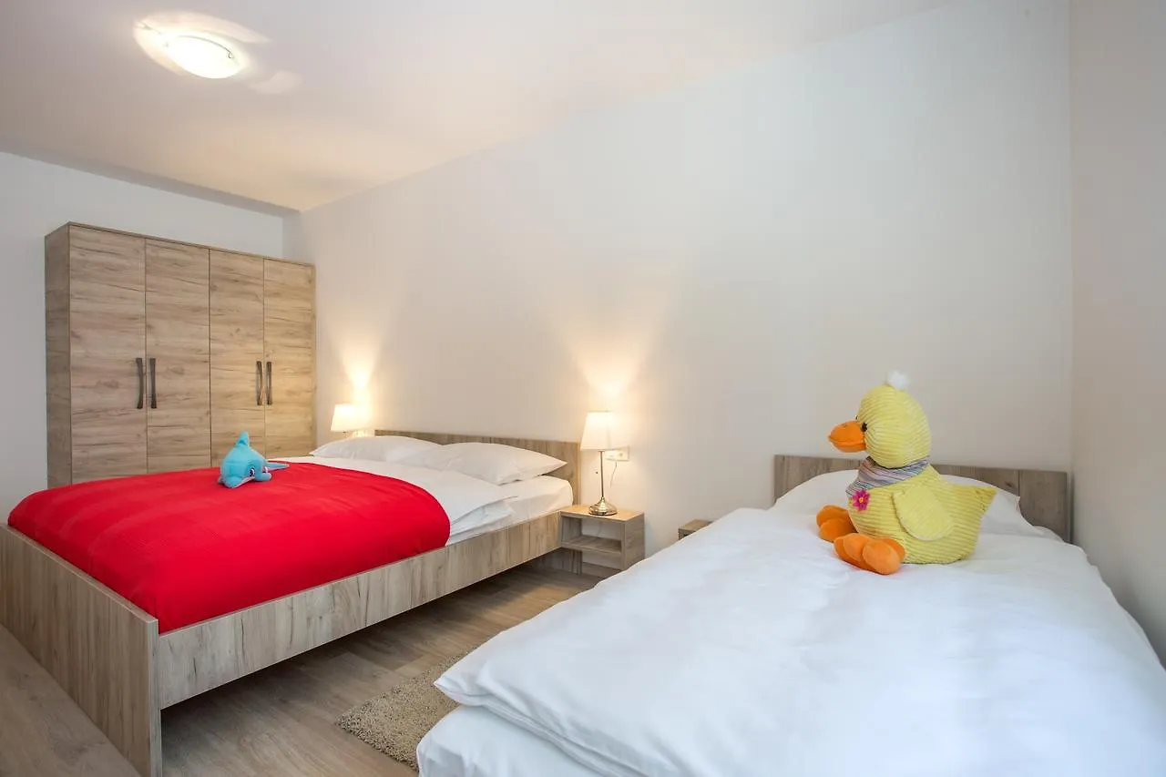 Apartments Viktorija 2 Baska