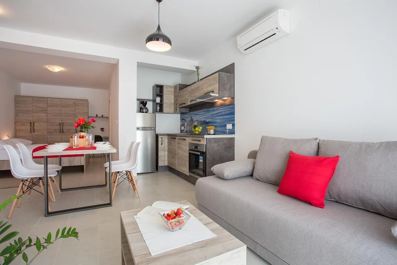Apartments Viktorija 2 Baska  Croatia